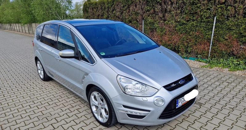 Ford S-Max cena 33900 przebieg: 232000, rok produkcji 2012 z Gniezno małe 232